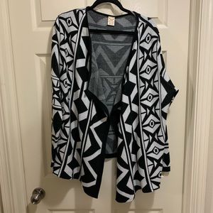 Faded glory black white geo print cardigan sz XXL